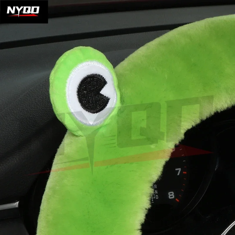 Car wool steering wheel cover, real wool cartoon little frog, winter handlebar cover, fur and fur integrated, short plush TikTok