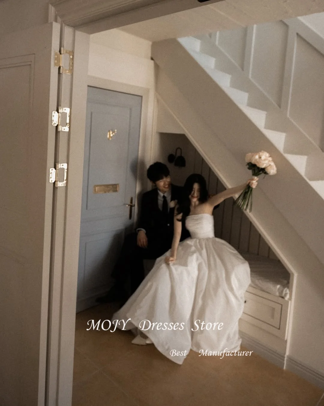 Mojy  Simple A Line Taffeta Korea Wedding Dresses Customised Puff Short Sleeves Corset Back Bridal Gowns Photo shoot Plus Size