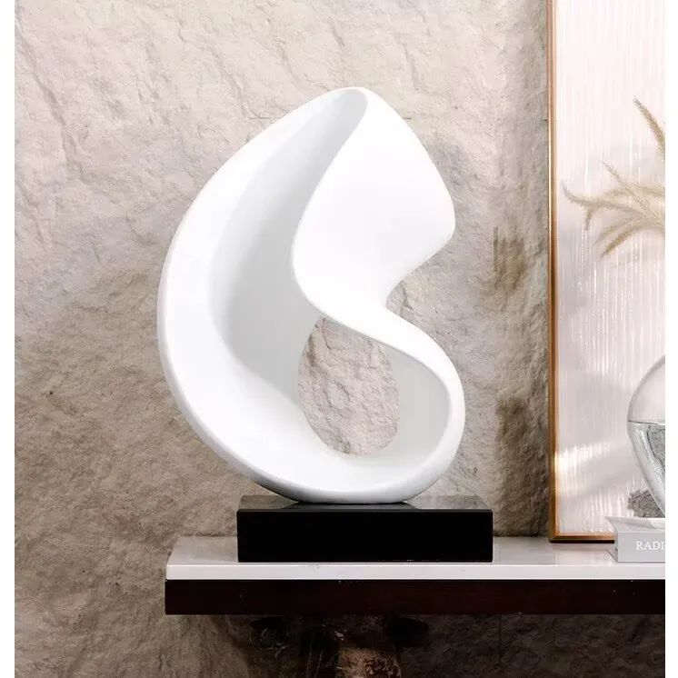 

Geometric Art Sculptors Decorative Items Modern Sculpture Resin Ornaments Living Room Resin Abstract Home Decoration Artworks