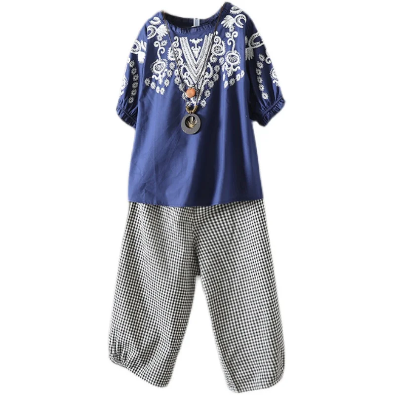 Faionable Katoen Linnen Set ort Sve Geborduurd T-shirt Elastische Taille Plaid Wijde Pijpen Broek Grote Maat Vrouwen Tweedelige Set