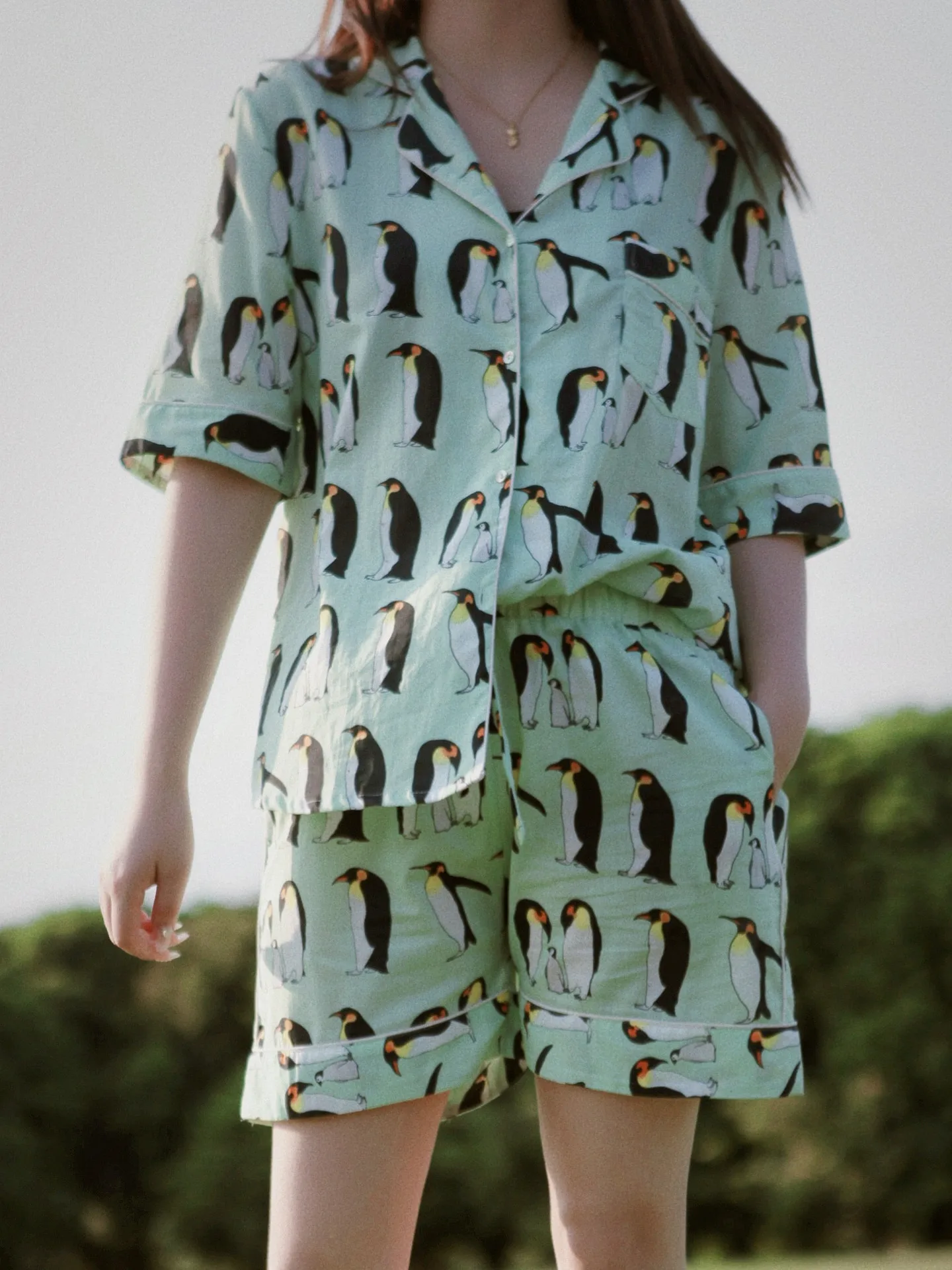 pigiama-estivo-in-cotone-modello-animalier-ideale-per-la-casa-con-maniche-corte-comodo-traspirante-adatto-ai-giovani-stile-casual