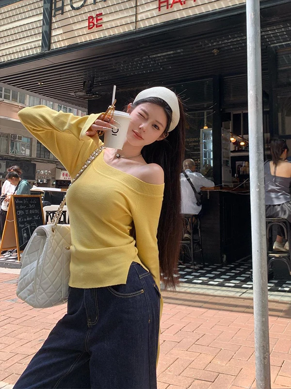 

Pure Desire Style Women's Knitted Long Sleeve Shoulder Bared Slim Fit Fashionable Autumn Winter New Arrival Casual Soft Polye...