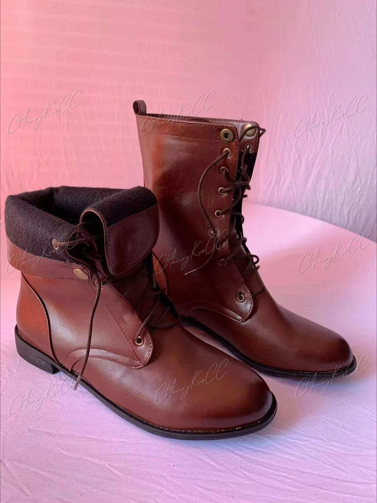 Le scarpe da uomo medievali sono vendono stivali da moto da pilota Aankle vittoriano rinascimentale Haween con pelle PU