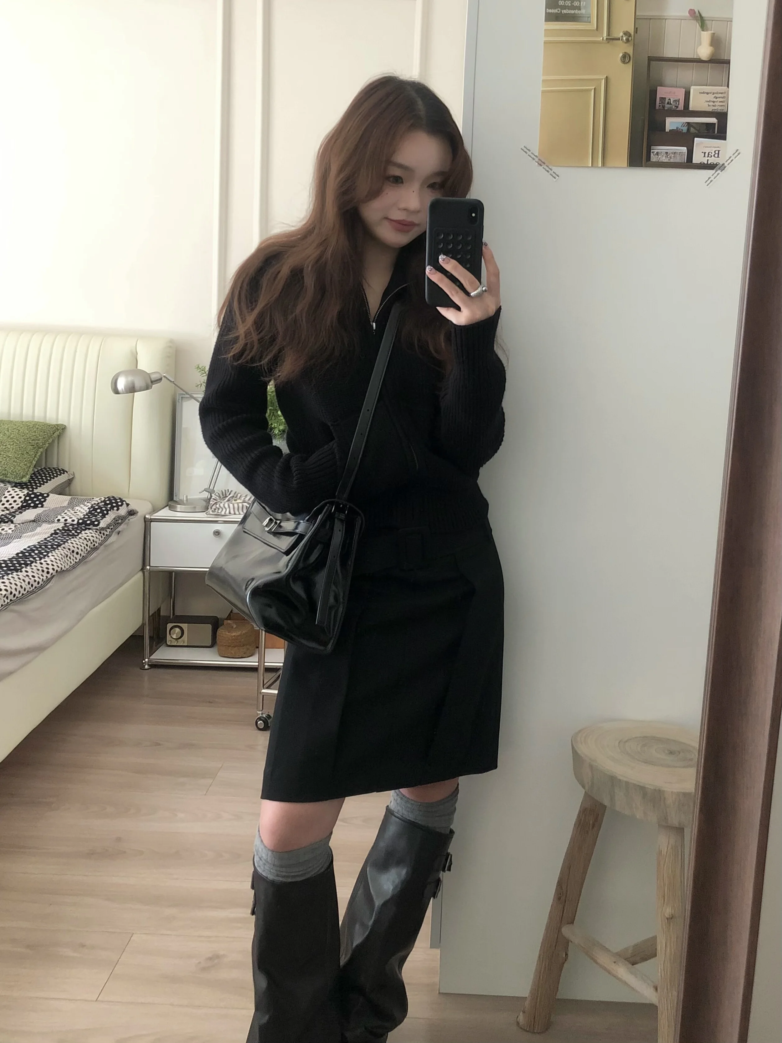 Retro American Waist Belted Midi Skirt Women's Autumn Winter Black Woolen A-Line Skirt Vintage Folded Layers Medium Length