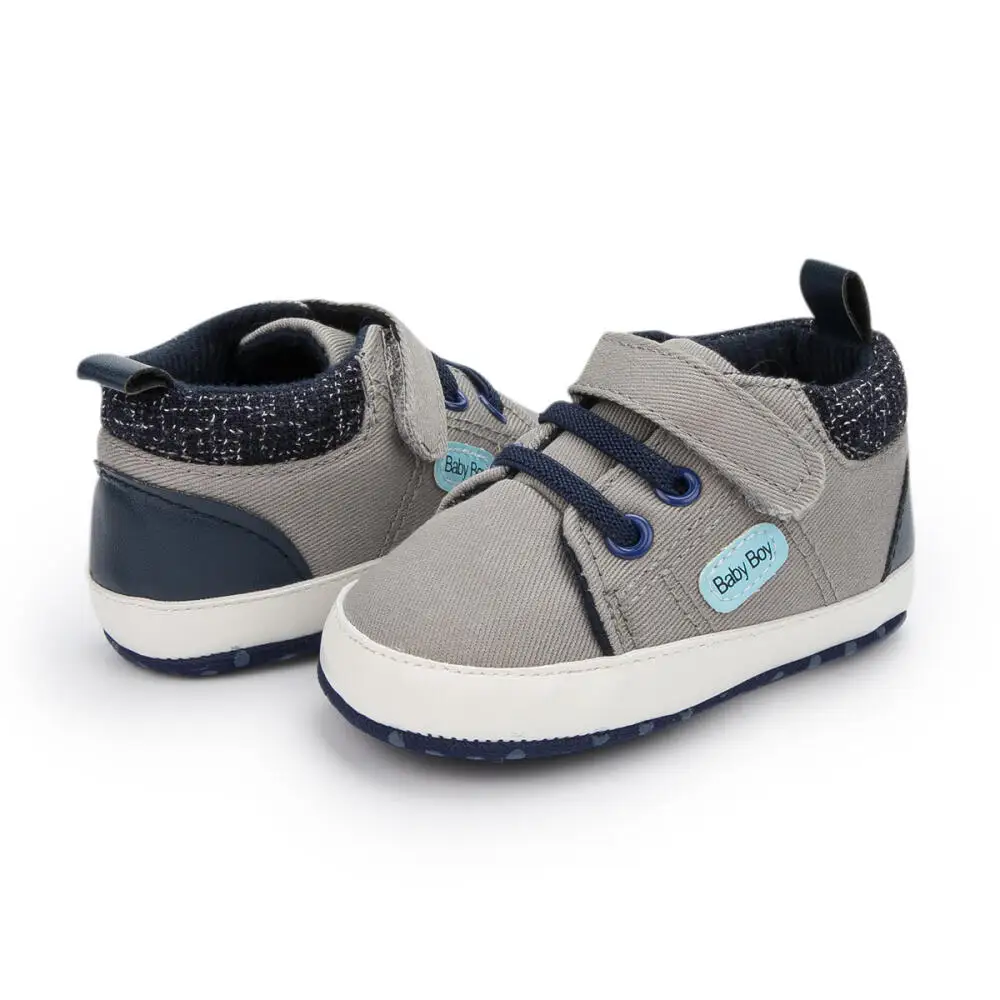 Neonato nuovo classico bambino scarpe di tela tinta unita scarpe casual suola in morbido cotone antiscivolo scarpe da ginnastica per bambini scarpe da bambino per il primo giorno