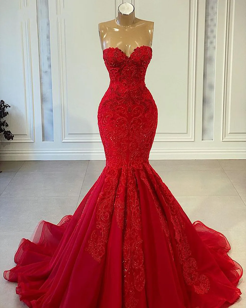 

Mermaid Red Prom Dress Sexy Sweetheart Sleeveless Beaded Applique Ball Evening Gowns for Women Formal Party Court Train 2023