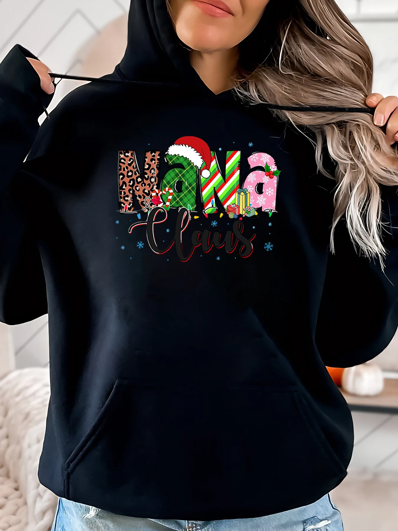 

Толстовка с рождественским принтом «Мама-Клаус», женская праздничная повседневная одежда, черная, больших размеров
