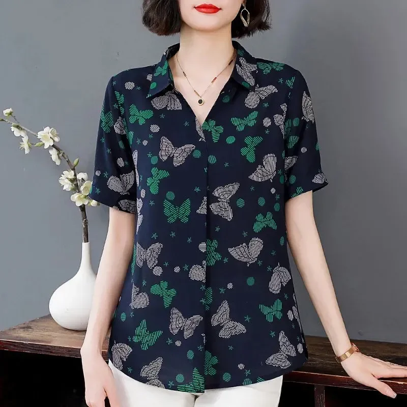 

Женская рубашка больших размеров с принтом бабочки и воротником-лацканом, с коротким рукавом, повседневная летняя блузка для мам среднего возраста