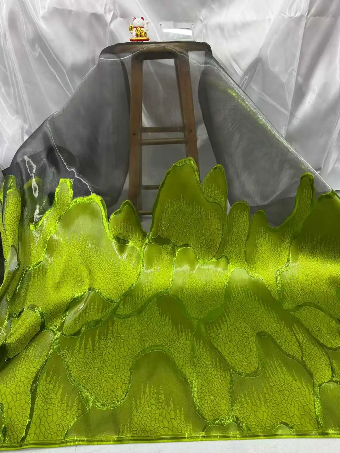 

2026 Luxury High Quality Nigerian Jacquard Lace 5 Yards African Organza Brocade Lace Fabric French Tulle Lace Party Gown Dress