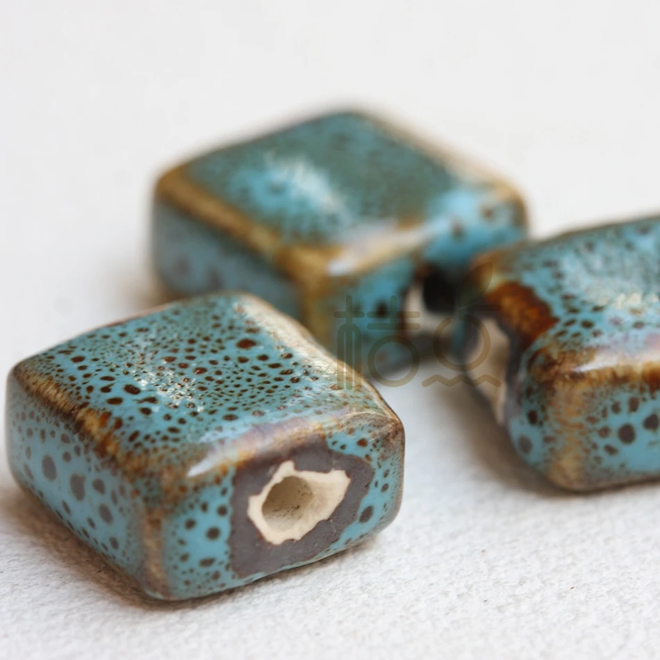 4 Pieces Hand Crafted Ceramic Beads - Varies Styles (G325B)