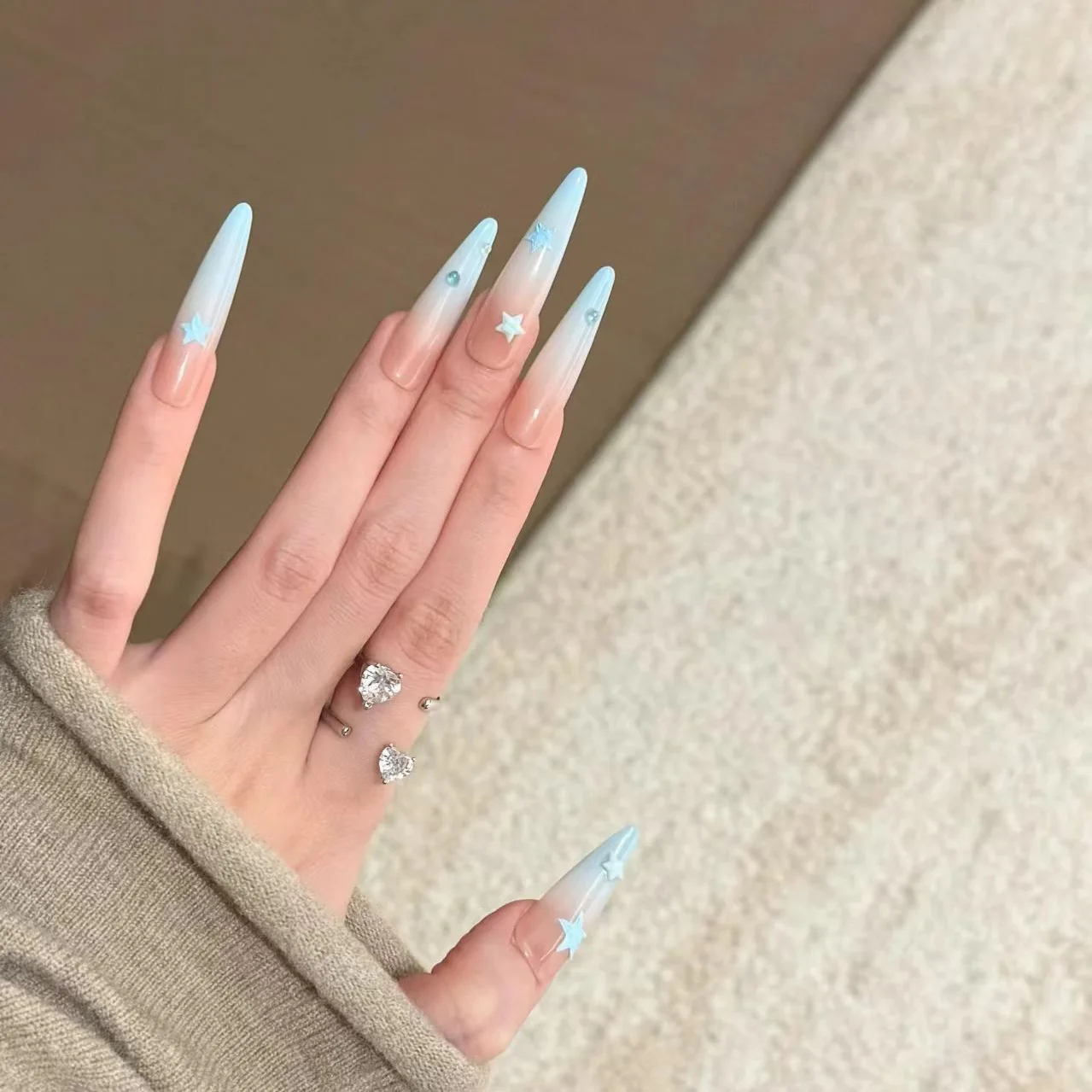 10pcs Handmade Long Stiletto Press On Nails Blue Gradient French Star Design Sweet Cool Fake Nails Wearable Nails Art Tips Girls