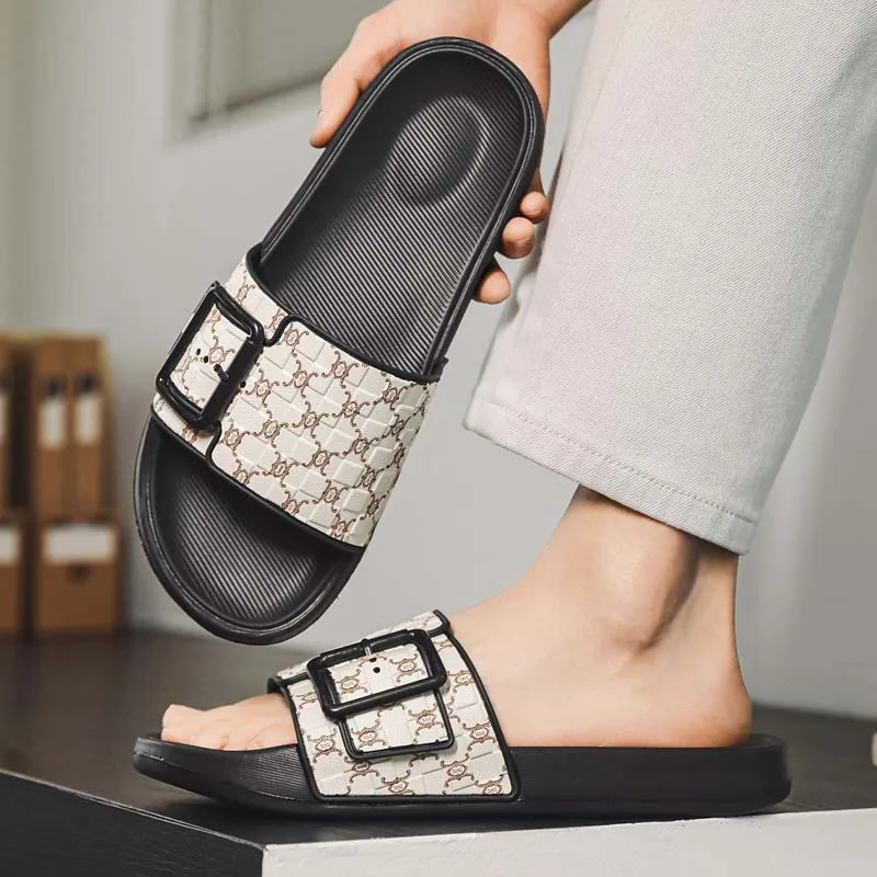 Summer Men's Slippers 2026 Outer Wear Men's Non-Slip Anti-Odor Casual Outdoor Beach Slippers New Checkered Slides Big Size