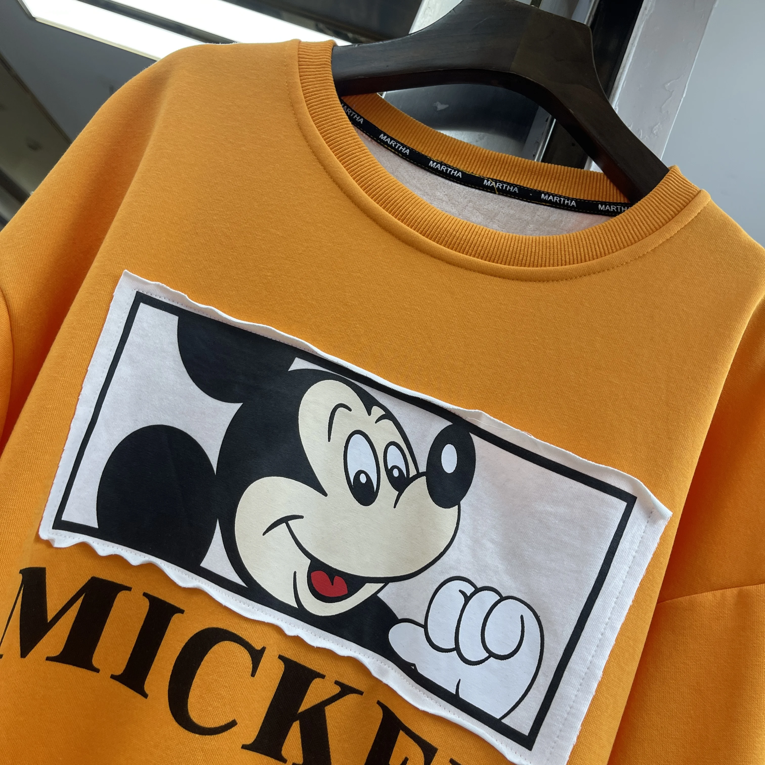 العصرية فضفاضة الكرتون إلكتروني التصحيح طباعة طاقم الرقبة البلوز بلوزة من الصوف ملابس الشتاء النساء Y2k الملابس #3