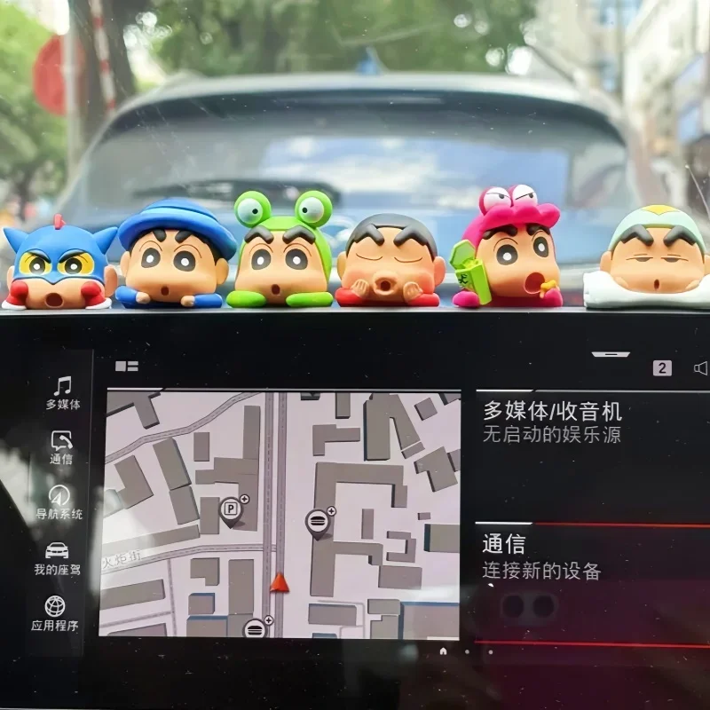 تلوين شين تشان الرسوم المتحركة تمثال قلادة الهاتف المحمول سيارة الديكور شاشة حفلة دمية هدية للأصدقاء الكمبيوتر الحلي #2