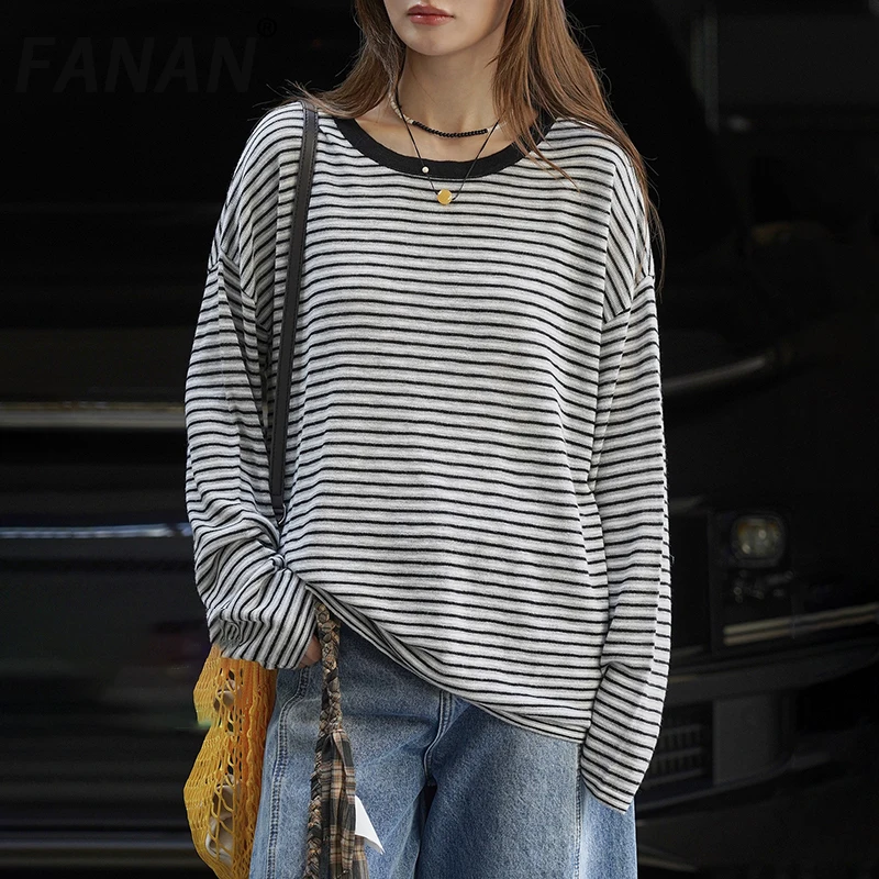 

FANAN Fashion Striped Contrast Color Long Sleeve T-shirt For Women Round Neck Casual Loose Tops Female Cloehes 2025 Autumn New