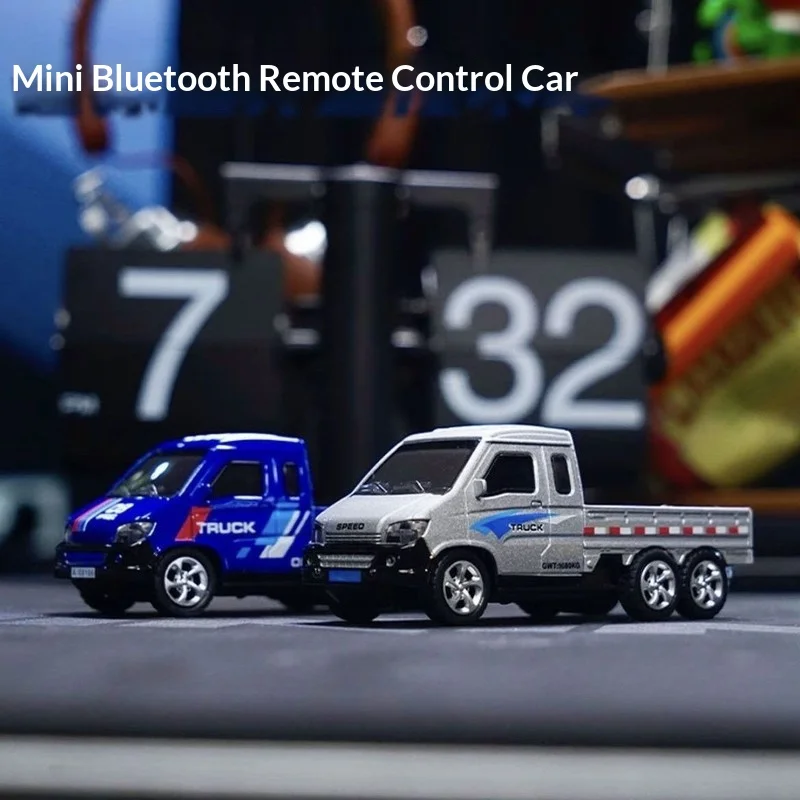 Mini voiture RC en alliage pour enfants, échelle 1:64, Bluetooth, double commande, jouet de poche pour garçons, petit véhicule télécommandé