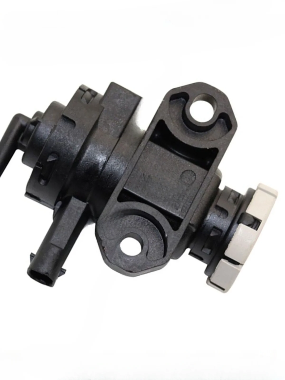 Suitable for 740 535 335 1 Series 3 Series 5 Series Diesel Turbo Solenoid Valve M57 N57 Engines