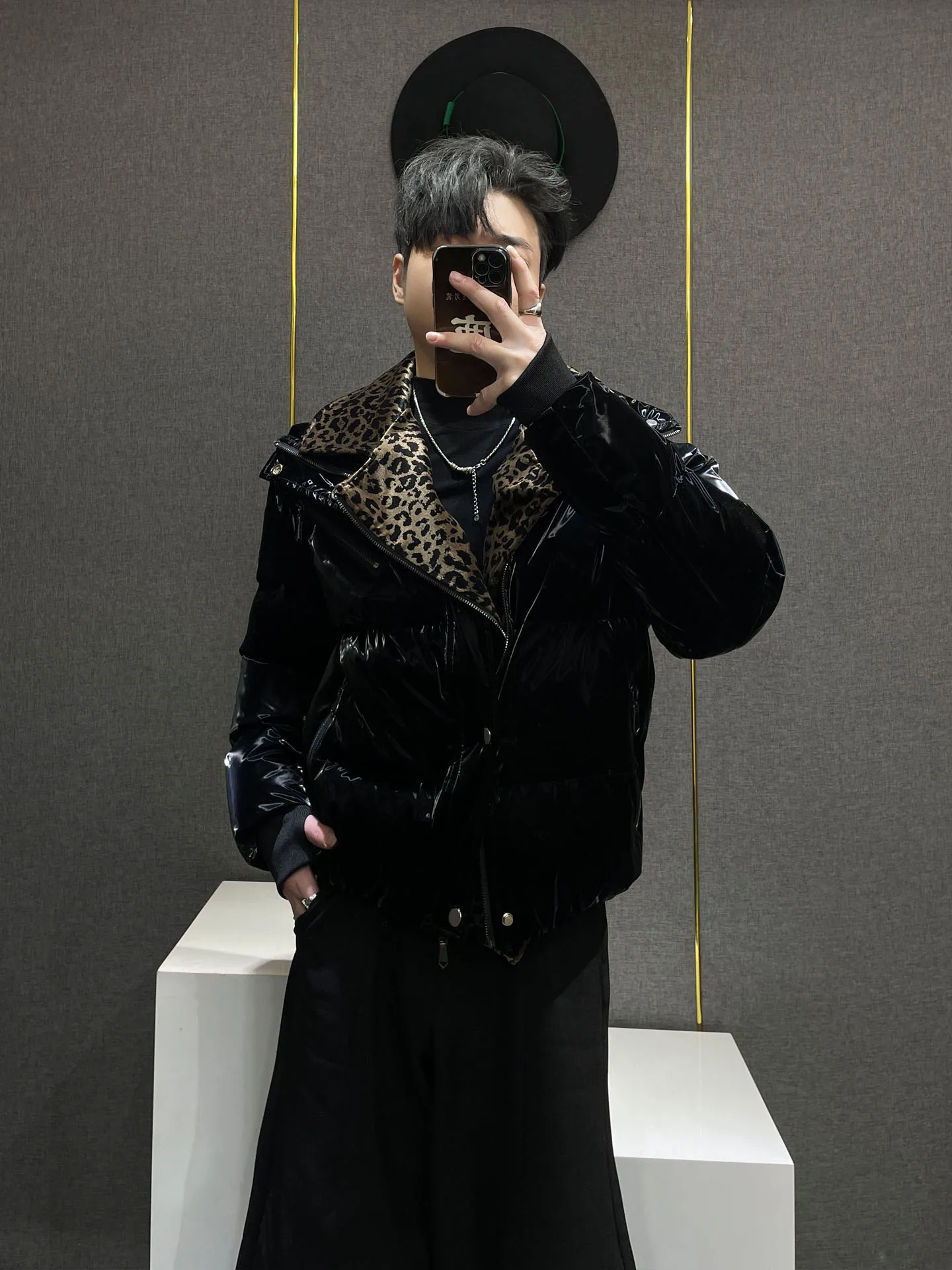 

Retro Leopard Print Patchwork Fake Two-Piece Thickened Warm Loose Stand Collar Bright Cotton Jacket Men's Fashion Outerwear