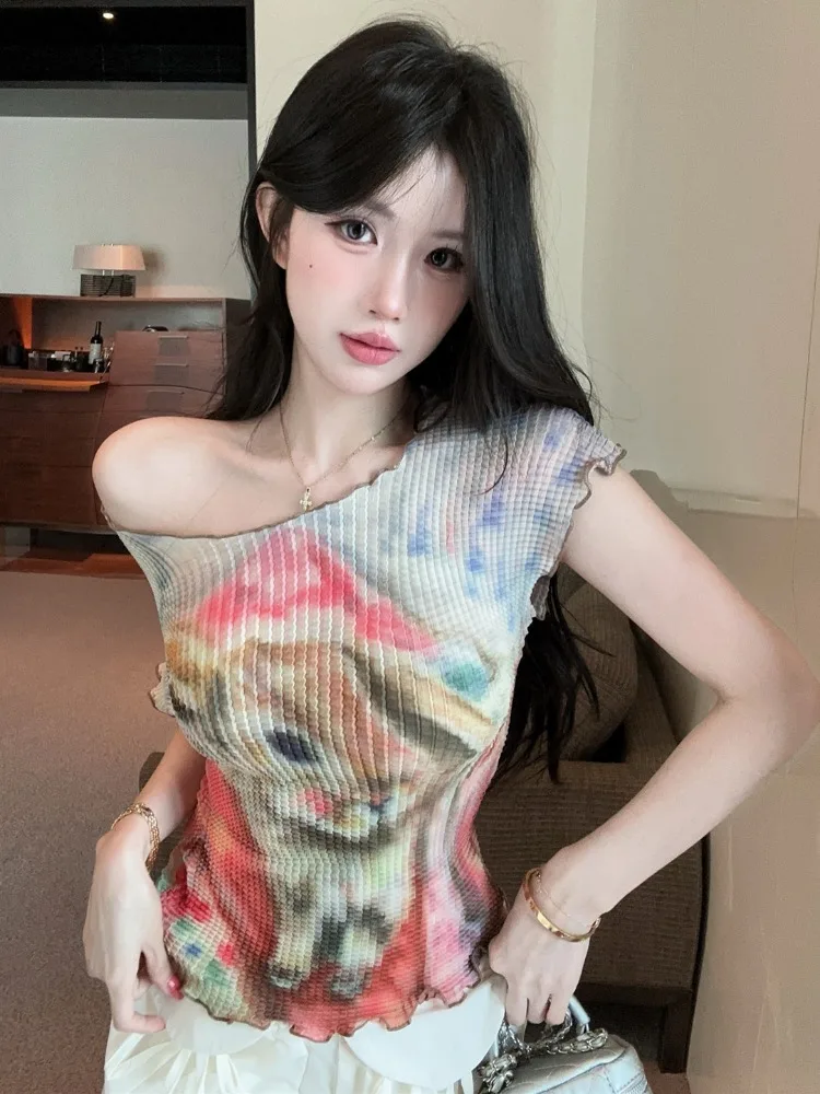 

Graffiti Print Design Women's T-Shirt Short Sleeve Summer New Style Large Pocket Short Skirt Fashionable Two-Piece Set
