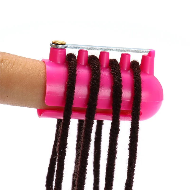 1pc Plastic Thimble Sewing Ring Thread Cutter Finger Blade Needle Embroidery Thread Breaker Sewing Accessory At Random 4X2.5cm
