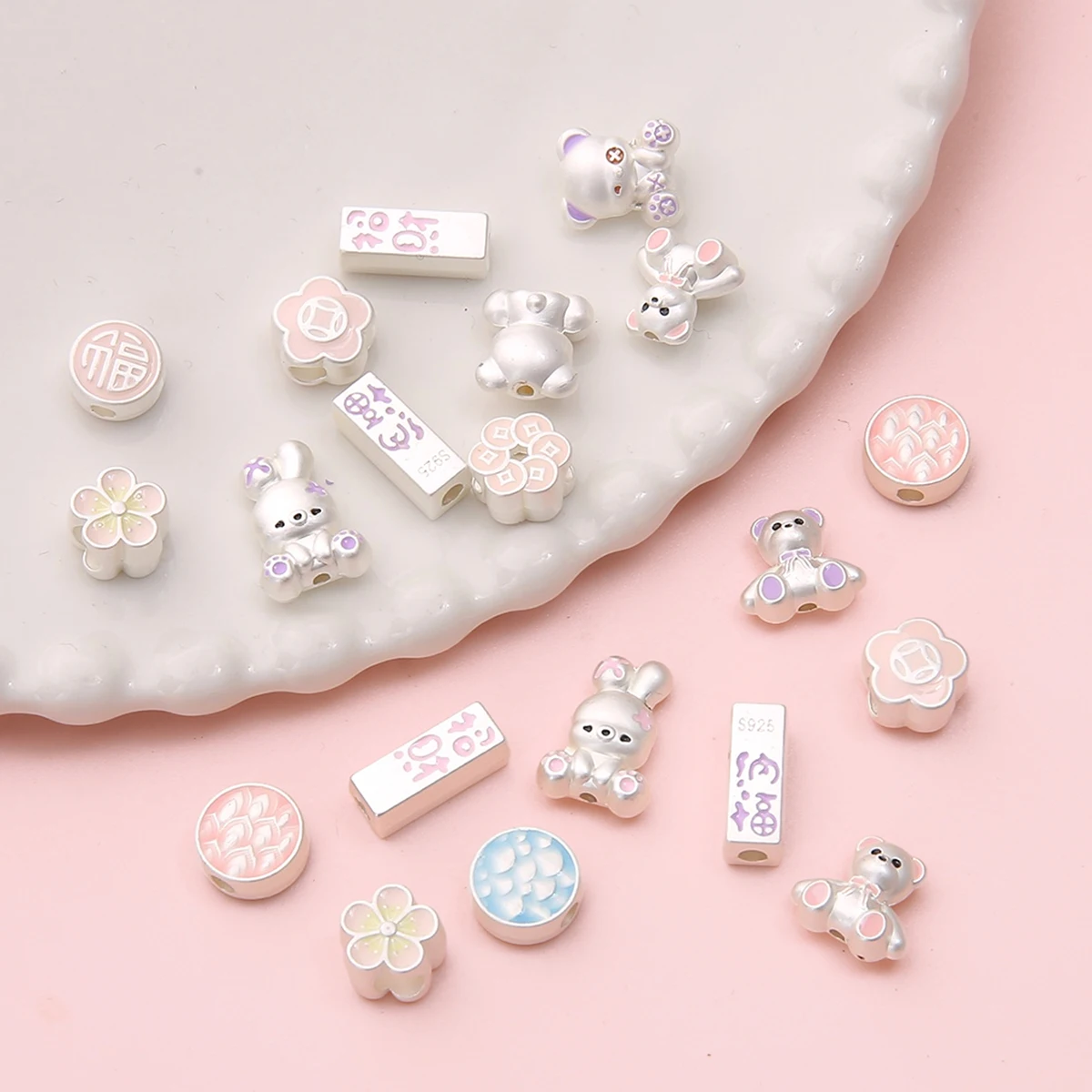 1Pcs Matte Silver Alloy Beads Bear Rabbit Flower Spacer Beads for DIY Necklace Bracelet Earring Handmade Jewelry Findings