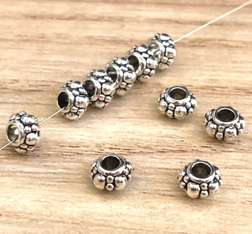 

100pcs 5*5*3mm Alloy matel tibetan silver vintage spacer beads HW2524