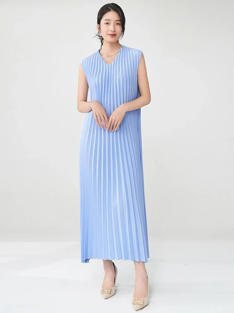 Vestido de mujer sin mangas plisado de Color sólido con cuello en V Miyake 2025 novedad de verano moda Casual versátil falda de diseño elegante