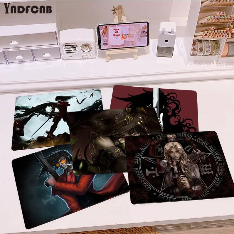 

Hellsing DIY Keyboard Mat Table Mat Students Gabinete PC Gamer Desktop Mouse Pad For PC Desk Pad