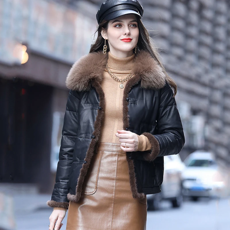 

2023 Sheepskin Leather Down Jacket Women Winter High Quality Fox Fur Collar Short Slim Outerwear Fashion Buckle Genuine Leather