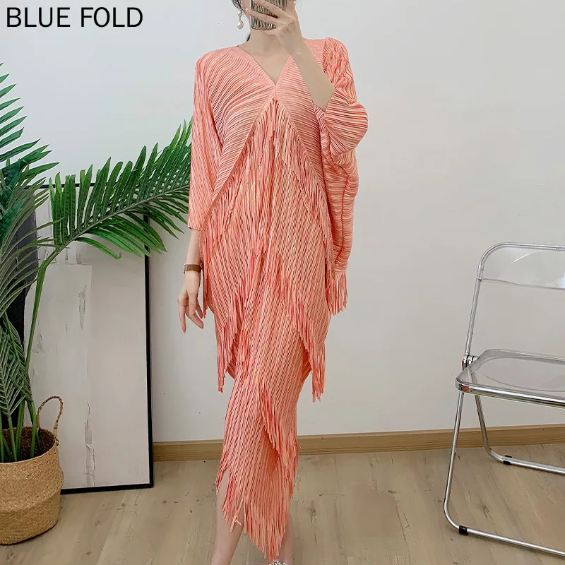 

Miyake Pleated African Plus-size Women's Fashion V-neck Bat-sleeve Elegant Dress Gold Fringe Temperament