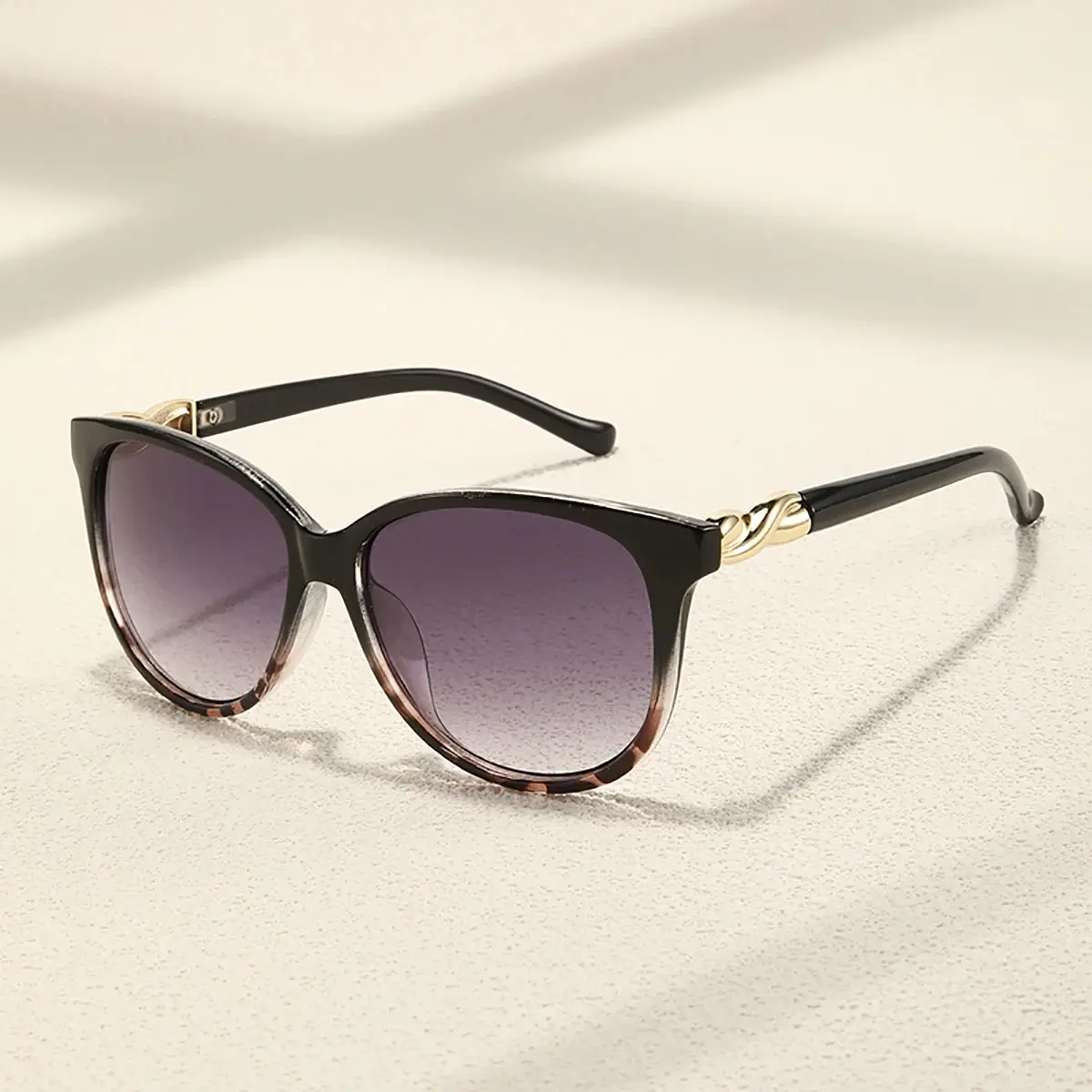 New Fashion Square Sunglasses With Gold Edge Insert Y2K Sunglasses for Women Sunglasses