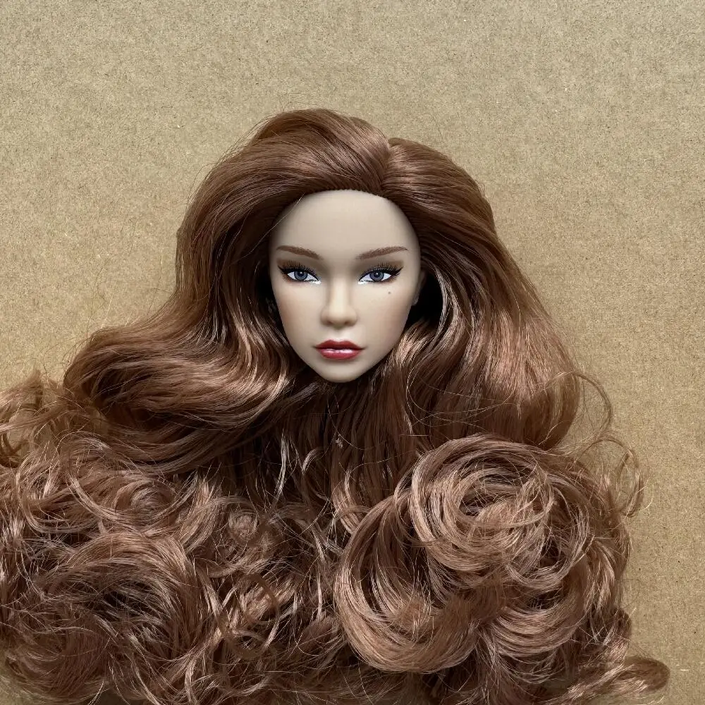 1/6 Maßstab Modellpuppenköpfe mit Maulwurfdetail, mehrfarbige Haaroptionen, braune, weiße, beige Hauttöne für Puppenbau-Sammlerstücke – Detail 14