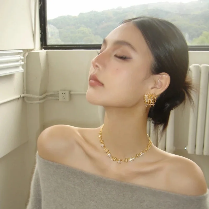 

New Exquisite Retro Irregular Braided Zircon Necklace Earrings Set For Individual Women'S Light Luxury Jewelry Accessories Gift
