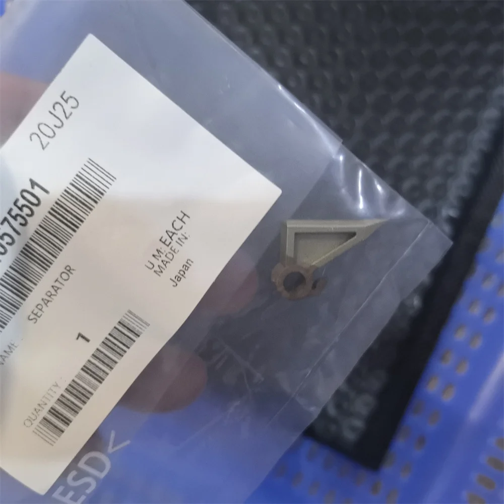 

2X 4040575501 4030571602 Upper Picker Finger for Konica Minolta 200 222 223 227 250 282 283 287 350 362 363 367 423 DI2510 3510