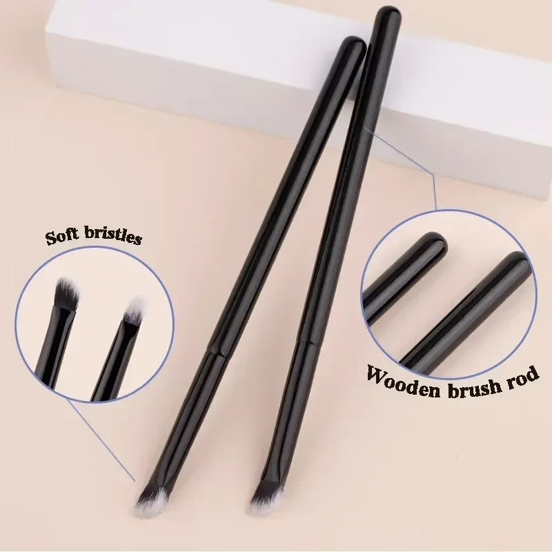 Kleine ijzeren concealerborstel, hoekcrème foundation concealer make-upborstel, schuine driehoekige concealer make-up tool