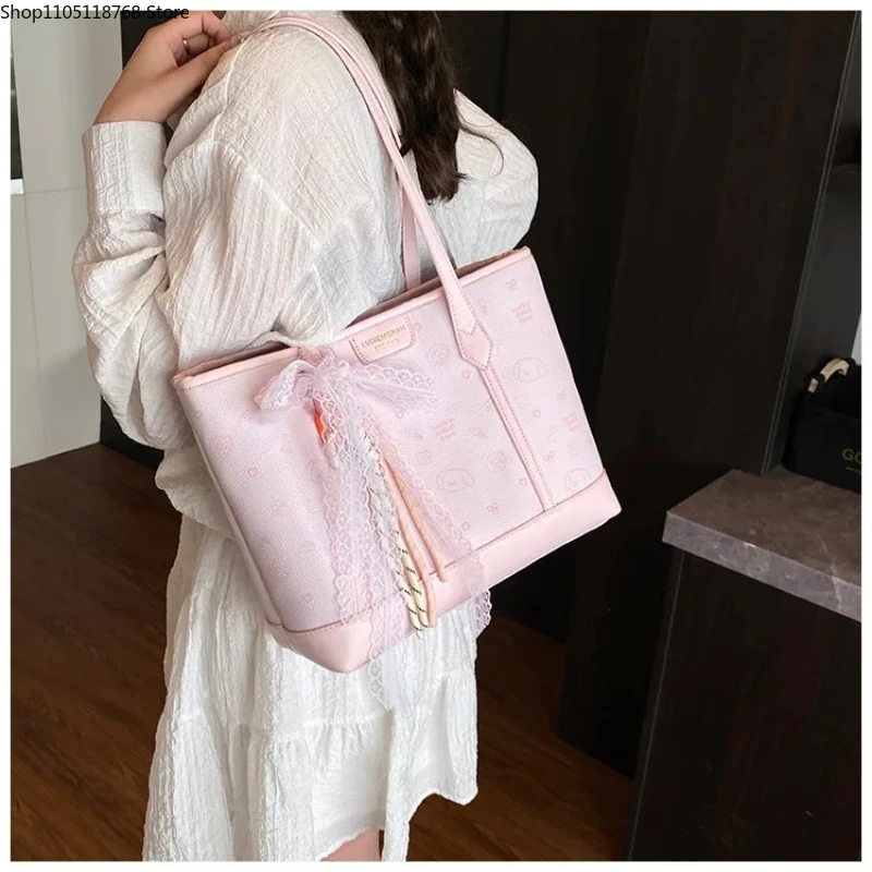 

Large-capacity Bag Women's Fashion Commuter Versatile Shoulder Bag High-end Portable Tote Bag