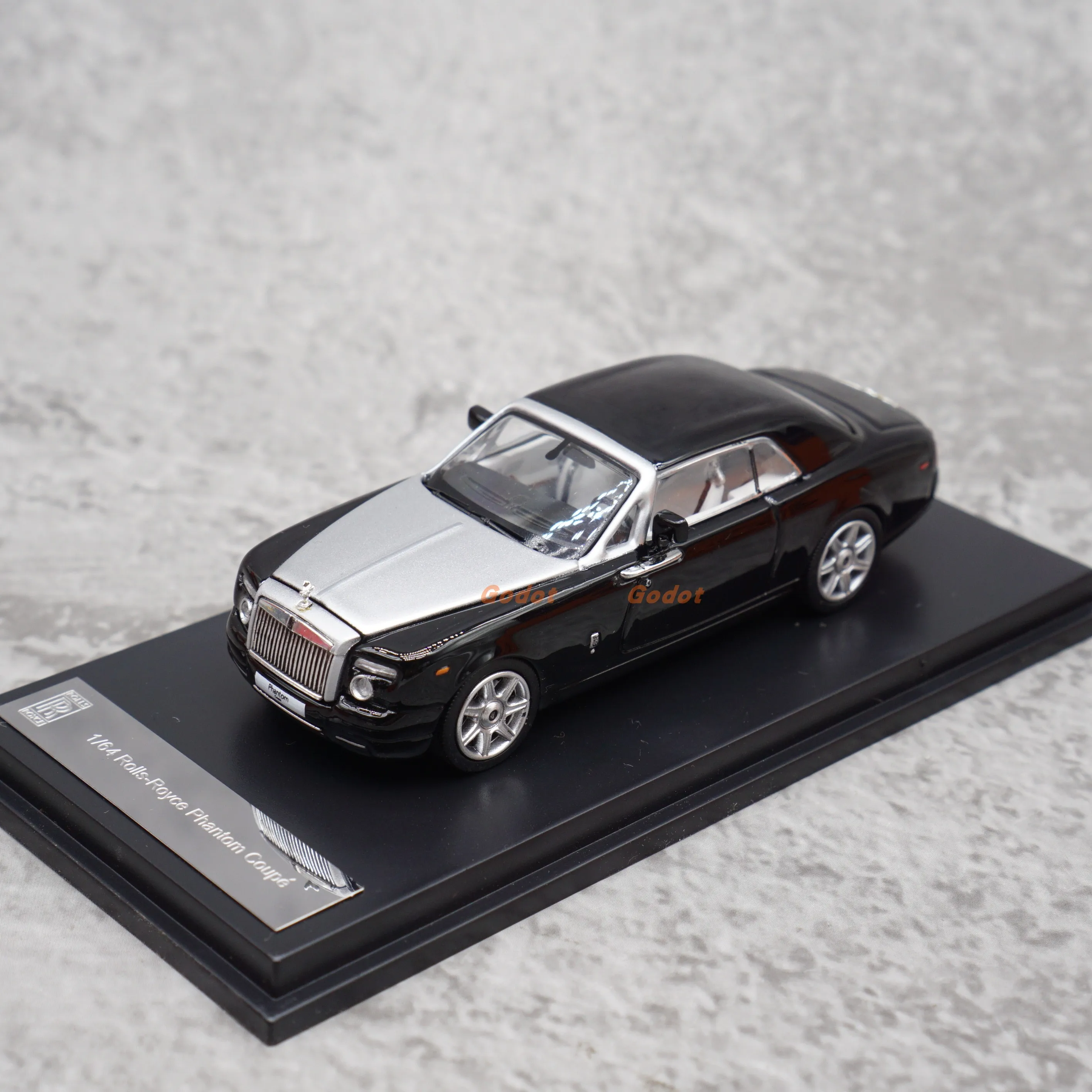 DCM масштаб 1:64 литой под давлением сплав Rolls Royce Phamton Sedan игрушечные автомобили модель классика ностальгия подарки для взрослых сувенирный статический дисплей
