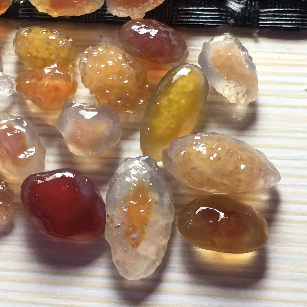 Earth Mined Alashan Agate in Glass Vial, 10-15mm Natural Unpolished, Color Gradient, Home Decor Collection-Candy Agate
