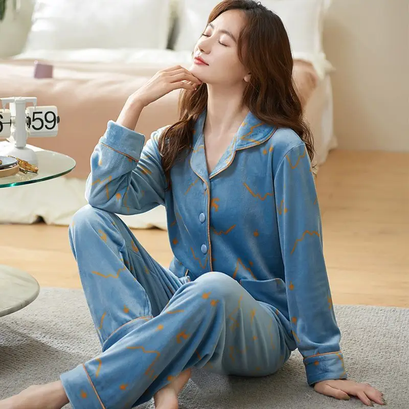 Light Fleece Coral Velvet Pajamas Women Autumn Winter Long Sleeves Loose Homewear Suit Female Island Velvet Casual Sleepwear Set