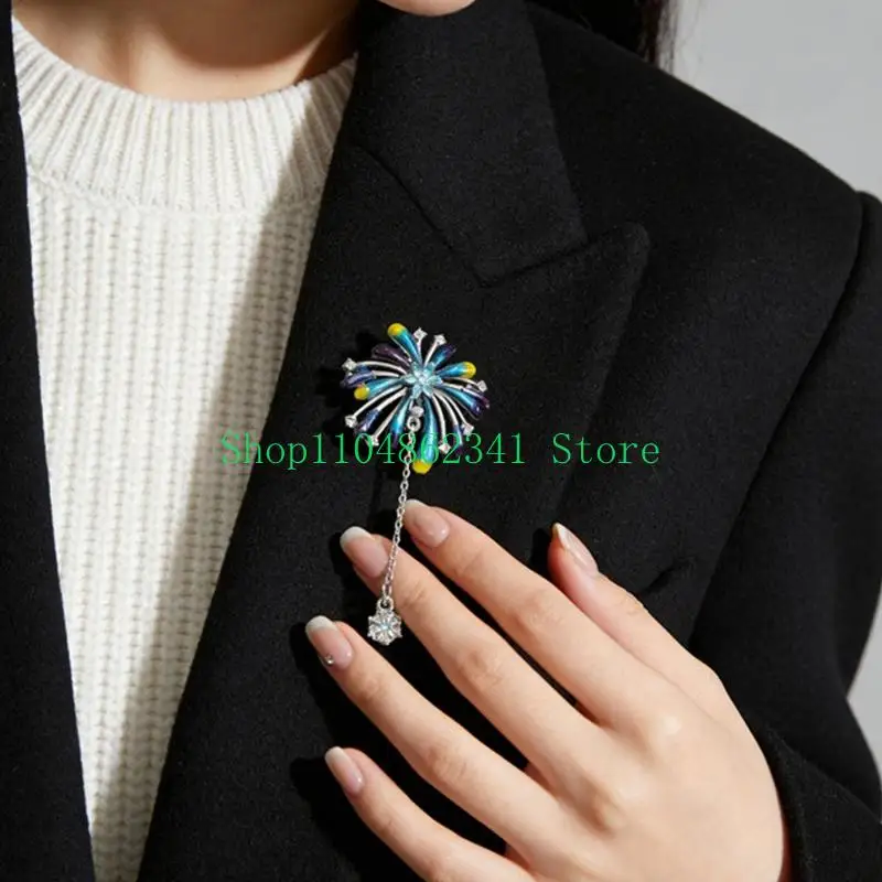 652F Pyrotechnics Inspired Brooch With Stylish Detail And Delicate Fringe