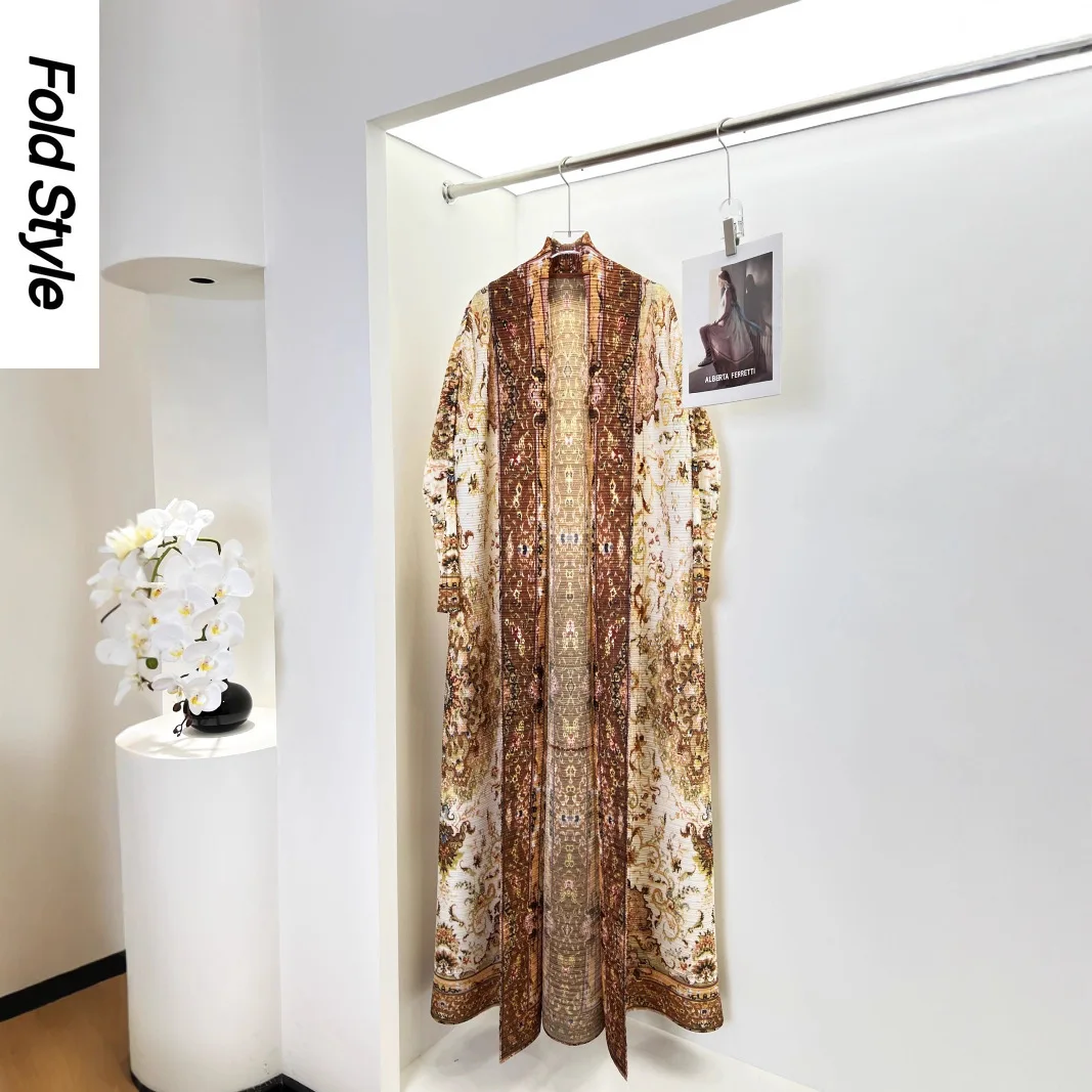 

2025 Новая модная универсальная высококачественная дизайнерская повседневная свободная и тонкая возрастная куртка с длинными рукавами в стиле ретро