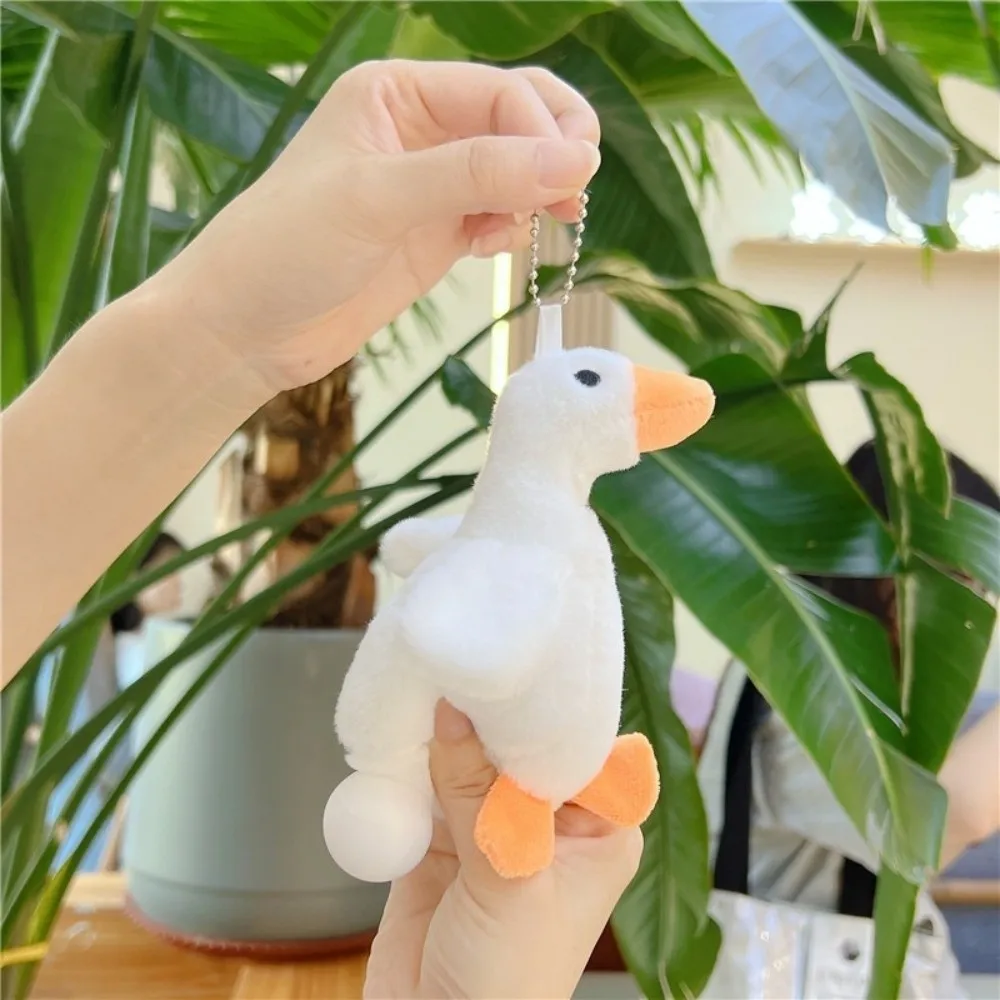 Cute Bag Blowing Duck Mini Size Exaggerated Design Goose Keychain Pendant Keychain Clip Yellow And White Colored Duck Charm