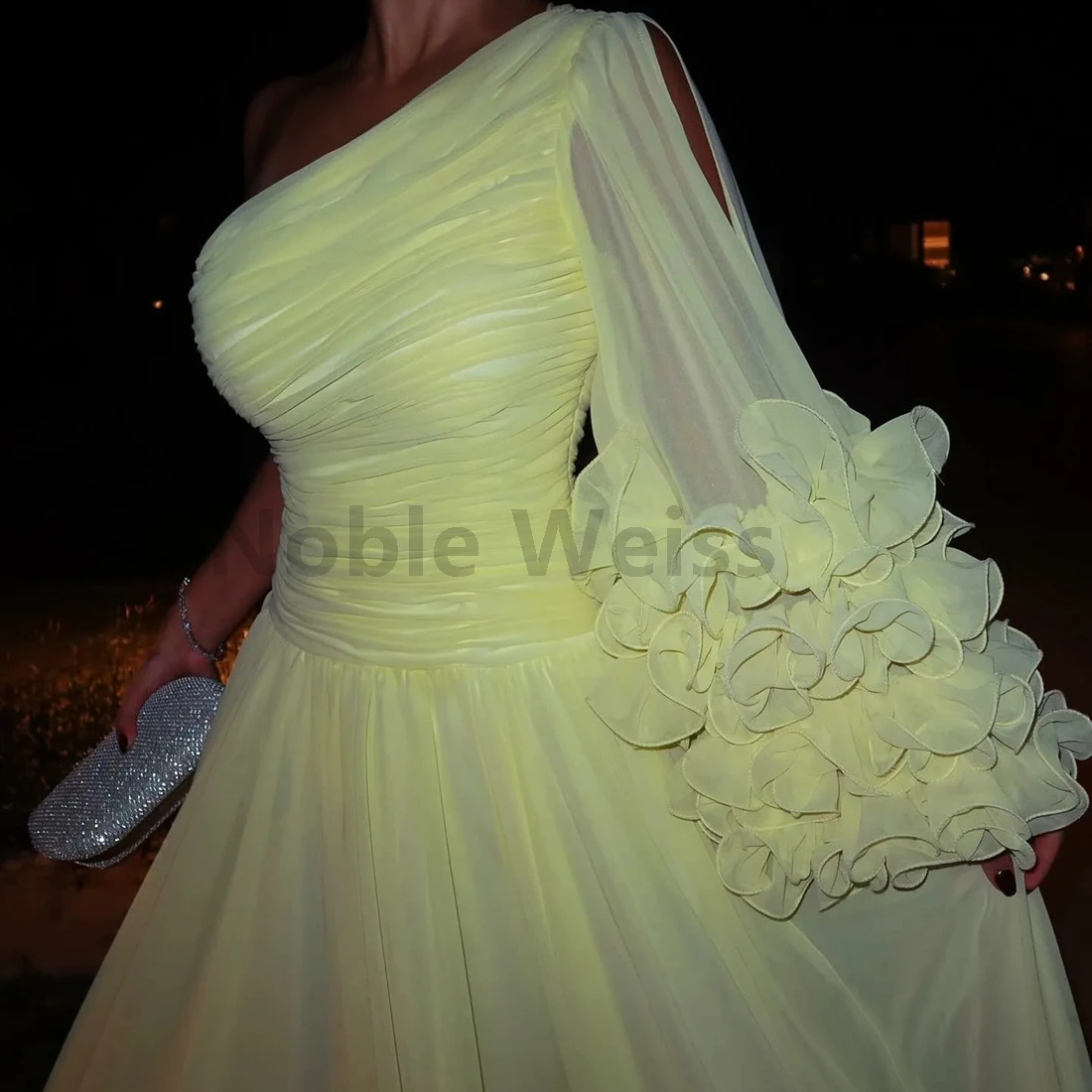 فستان سهرة شيفون بكتف واحد للنساء بطول الأرض فستان حفلات مطوي حسب الطلب