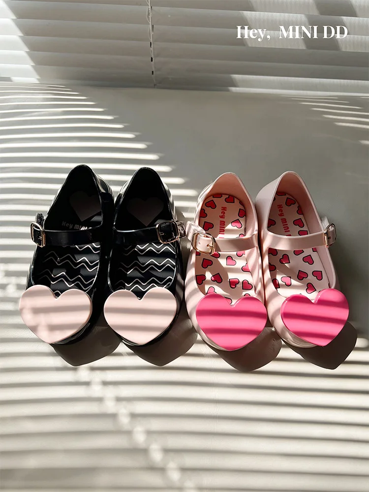 

Новые осенние туфли для маленьких девочек, детские прозрачные туфли на мягкой подошве, пляжные сандалии принцессы с принтом сердца для маленьких девочек