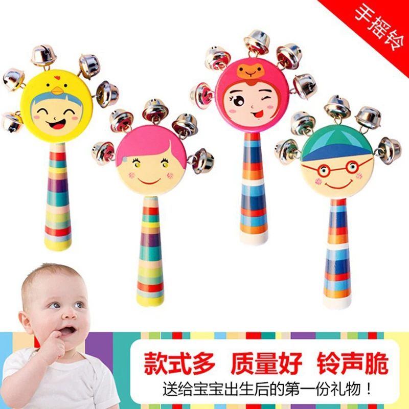 2pcs Wooden Smiley Rattle Kids Baby Smiley Cartoon Hand Rattle Baby Childhood Education Aid Toy Auditory Gift Color Random P543