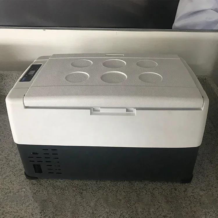 Portable mini 12 V refrigerator compressor fridge freezer