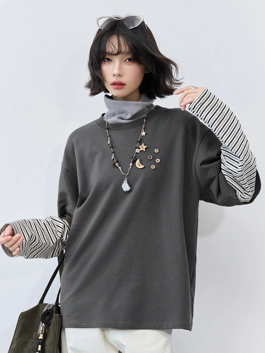 

Весна 2026: Новая женская футболка с длинным рукавом, в стиле колор-блок, с пэчворком, повседневная, дышащая, из смесового хлопка и полиэстера, с высоким воротником