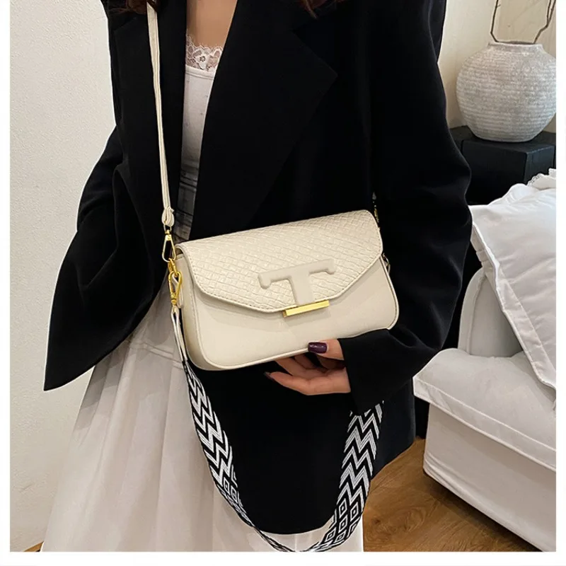 Sac à bandoulière matelassé de luxe coréen pour femmes, sac à bandoulière sous les bras d'été, sac Hobo minimaliste en point de diamant, 2025