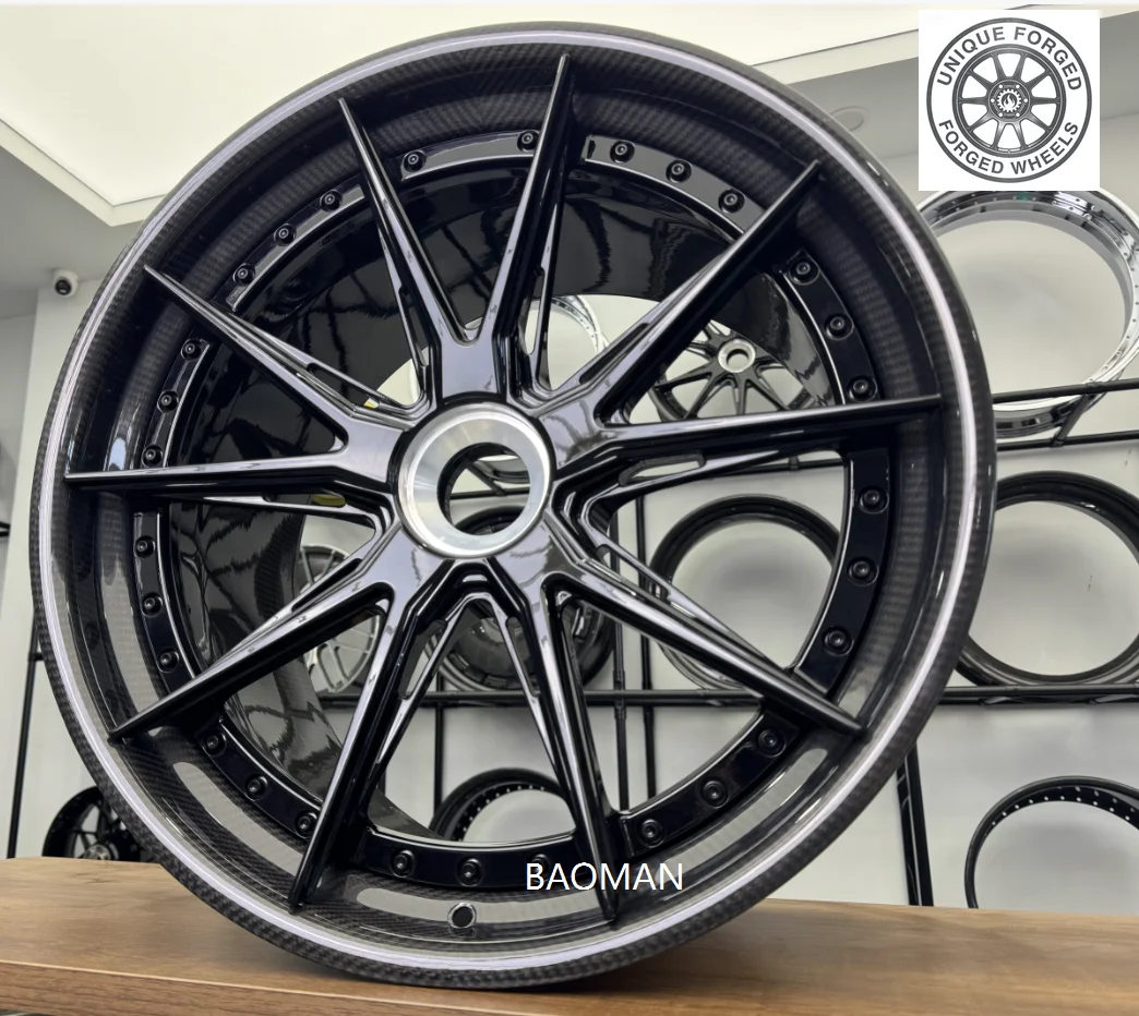 

Индивидуальные легкосплавные диски из карбона (1, 2 или 3 элемента) для роскошных автомобилей