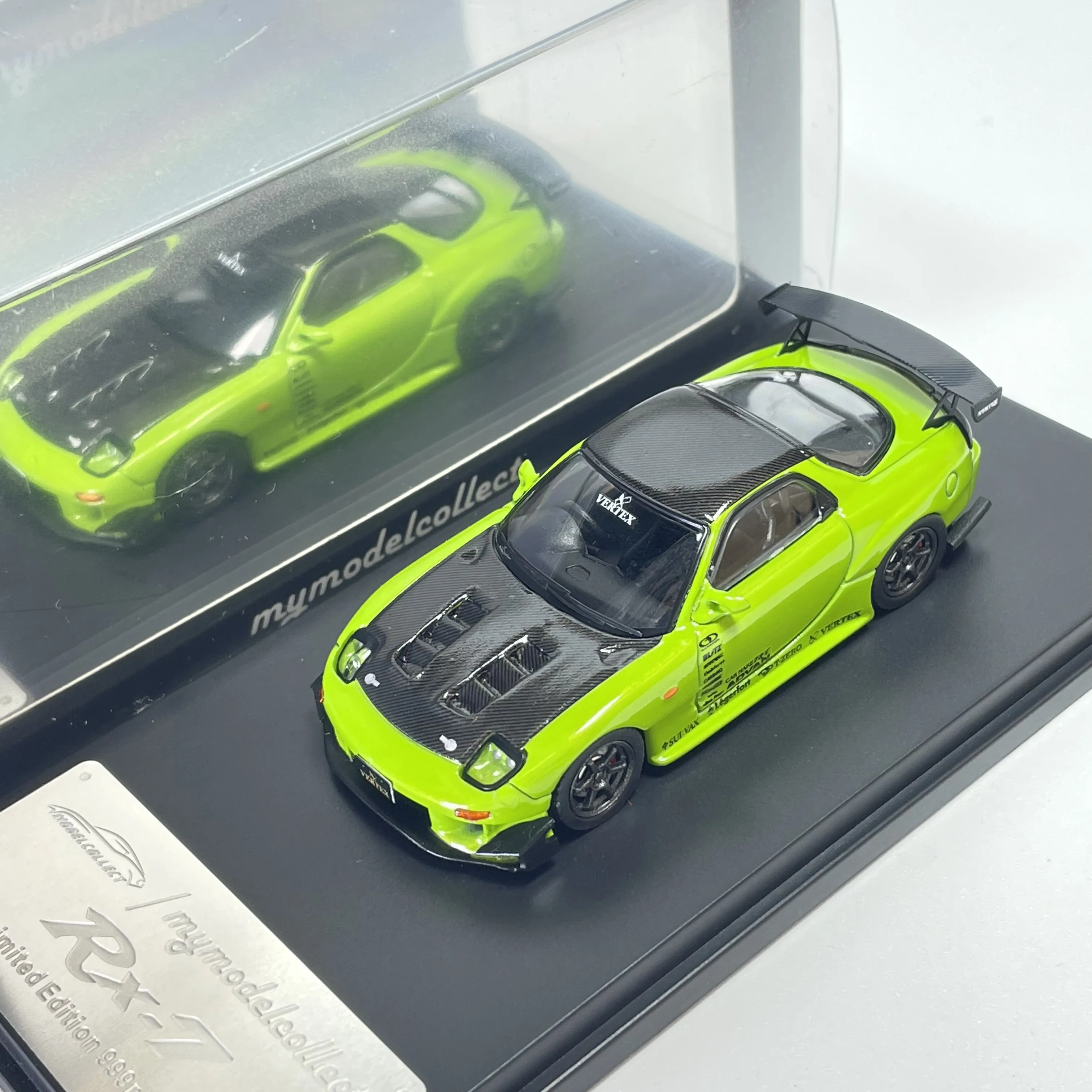 In stock: 1:64RX-7 Dimensional Tesla green-coated alloy die-cast miniature simulation car model, creative decorative item